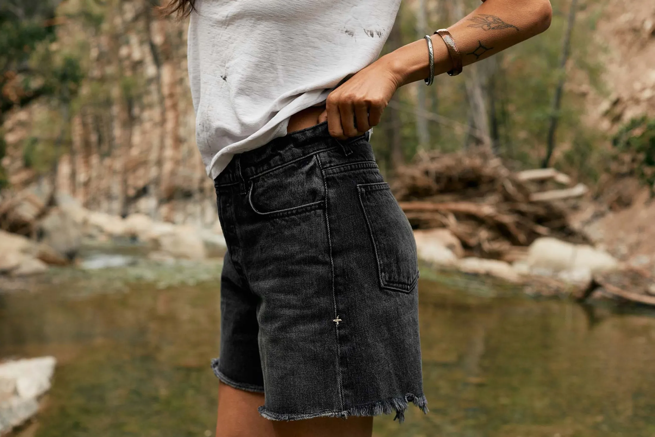 imogene + willie Hazel Cut Off Short|Women Denim|Pants & Shorts