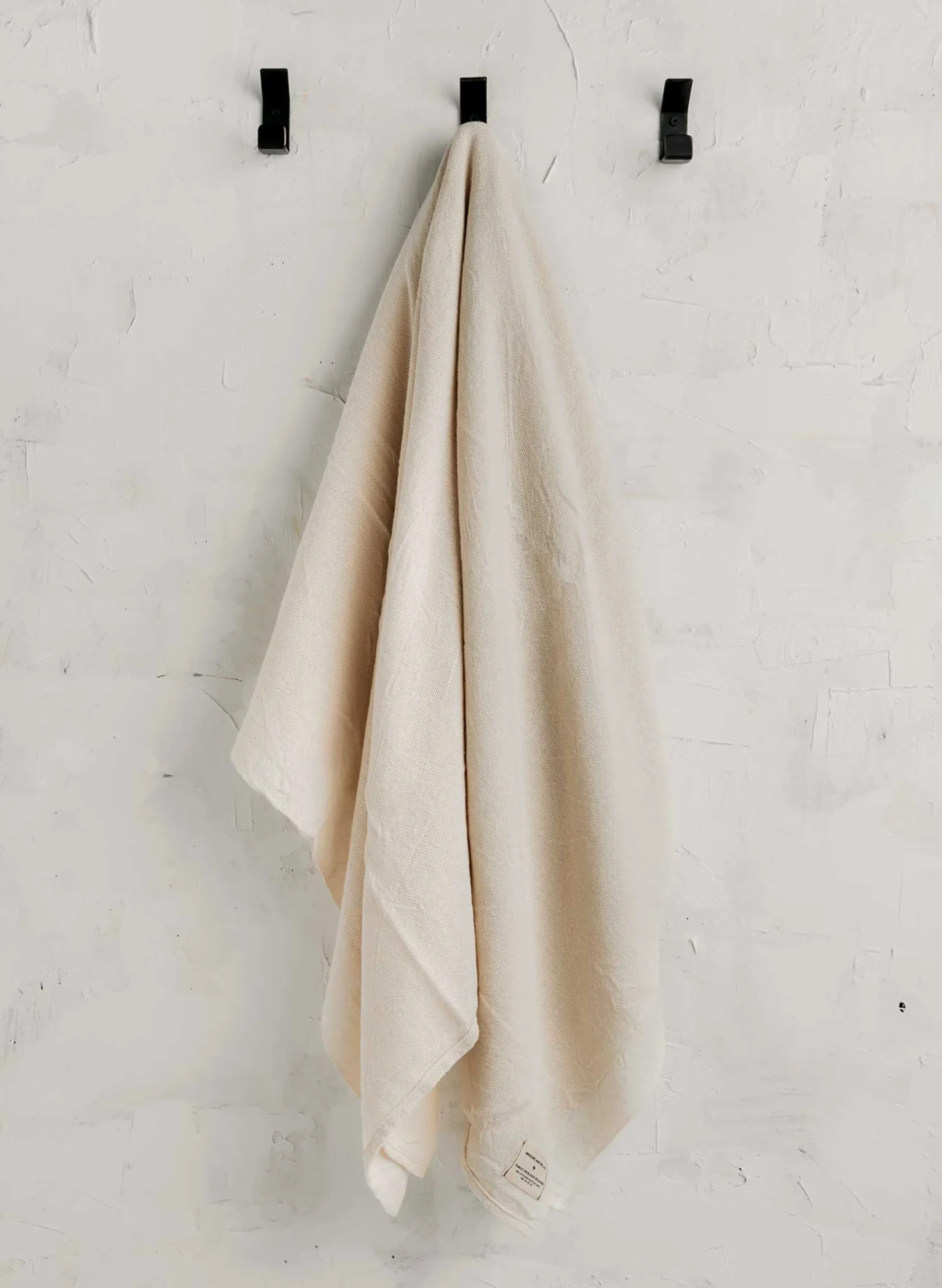 imogene + willie I+w X Family Heirloom Weavers Cotton Throw In Natural|Women Home Goods|Home Goods