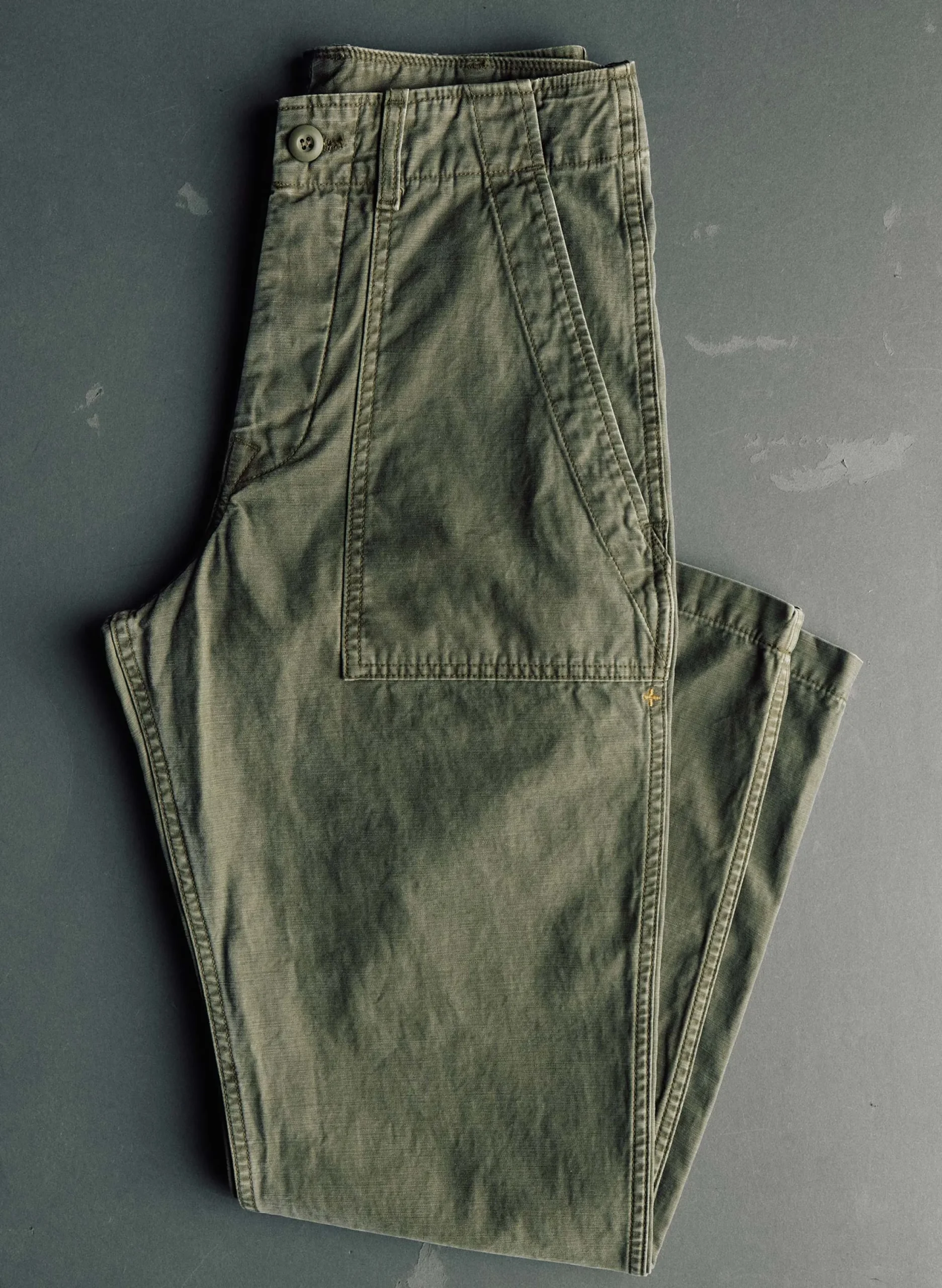 imogene + willie Oliver Military Trouser In Olive| Pants & Shorts
