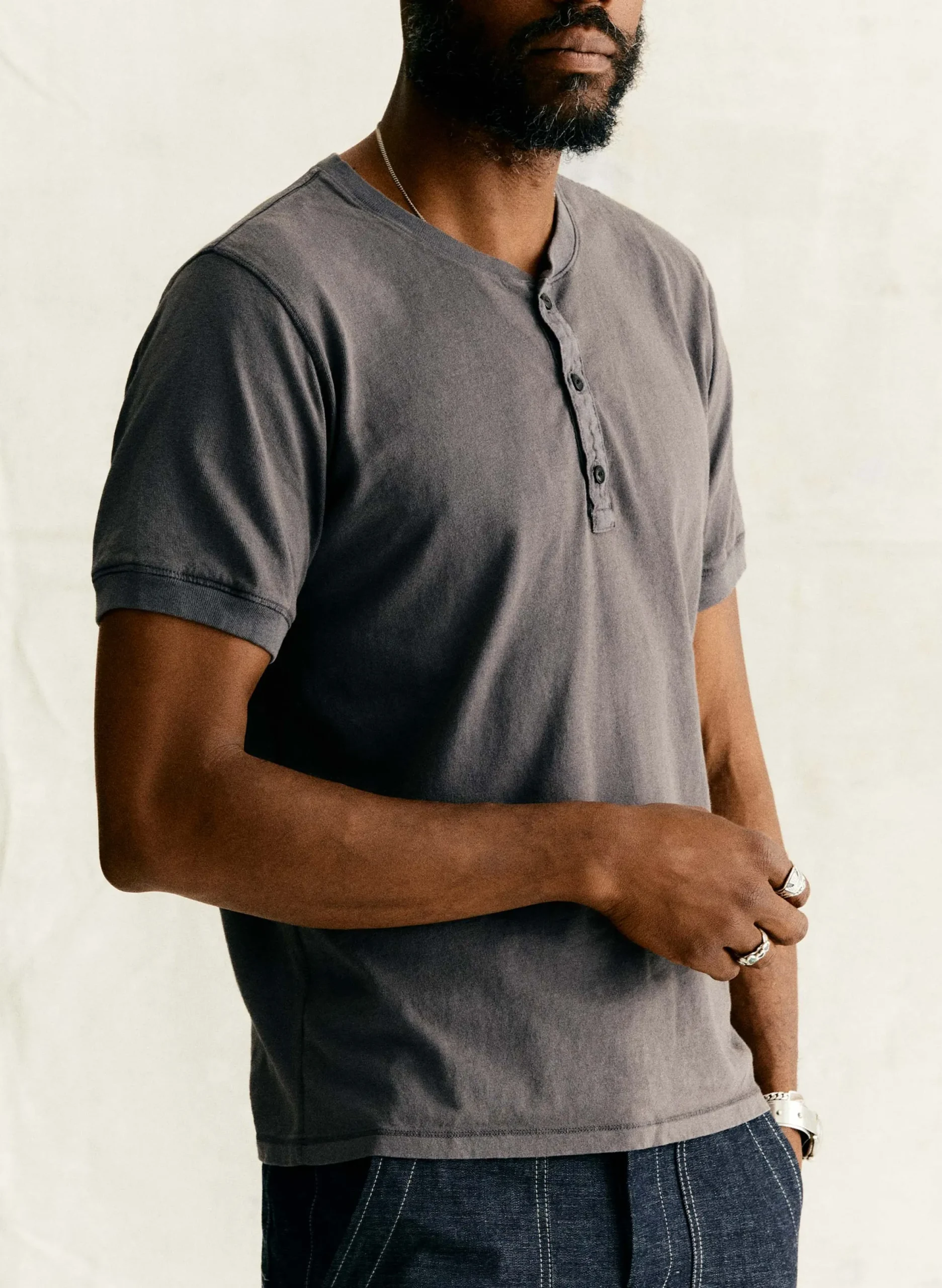 imogene + willie S/s Henley In Faded Black| Knits & Sweaters
