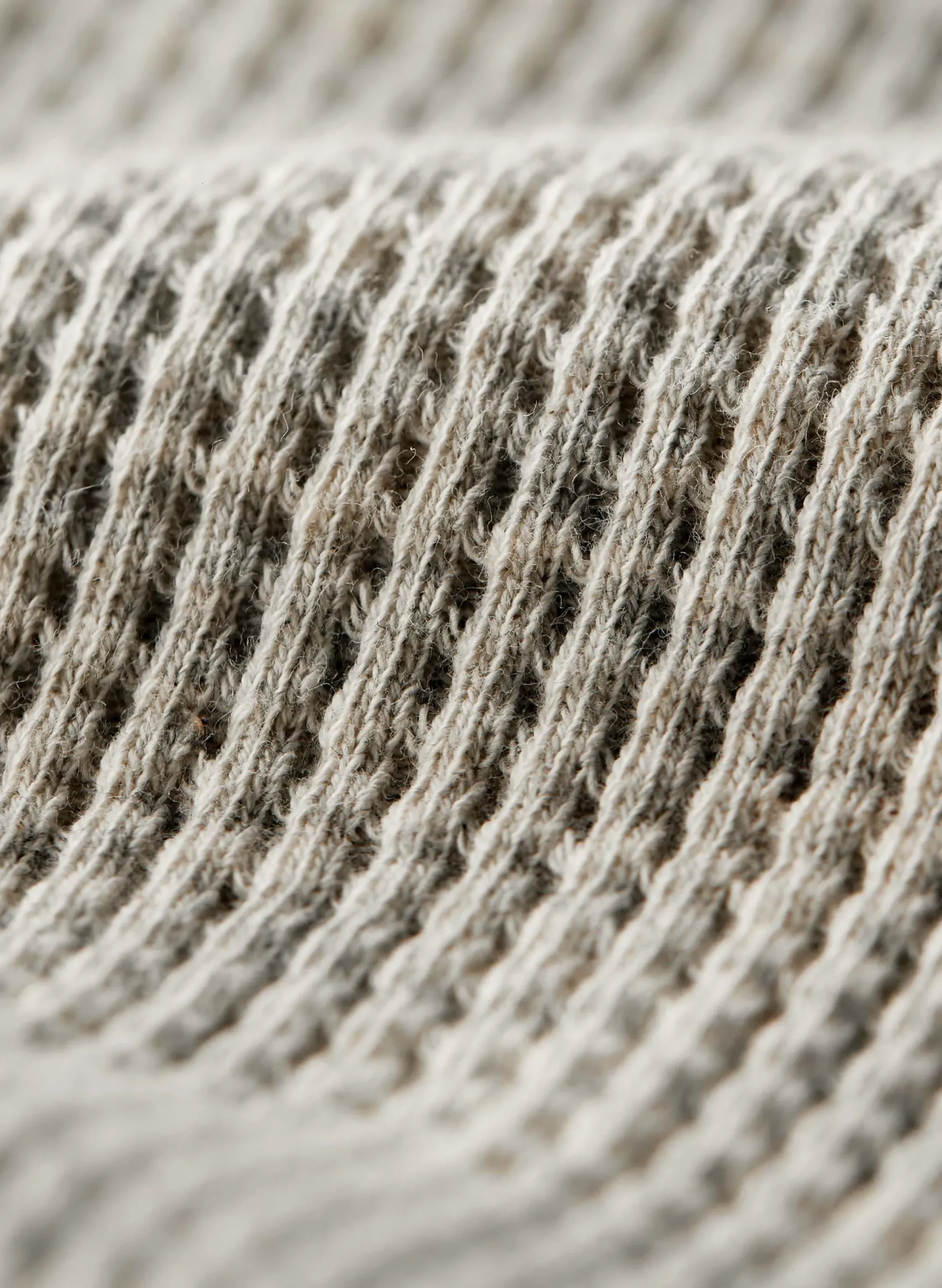 imogene + willie The Long Sleeve Thermal Crew In Ash| Knits & Sweaters